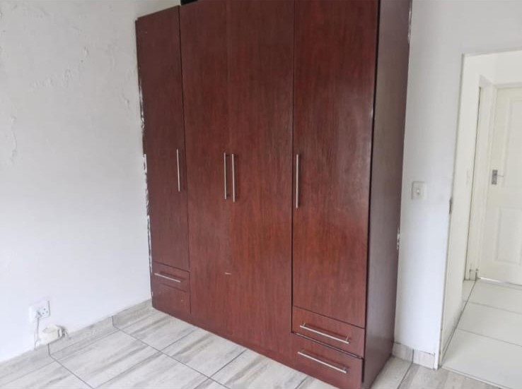 2 Bedroom Property for Sale in Nahoon Valley Park Eastern Cape